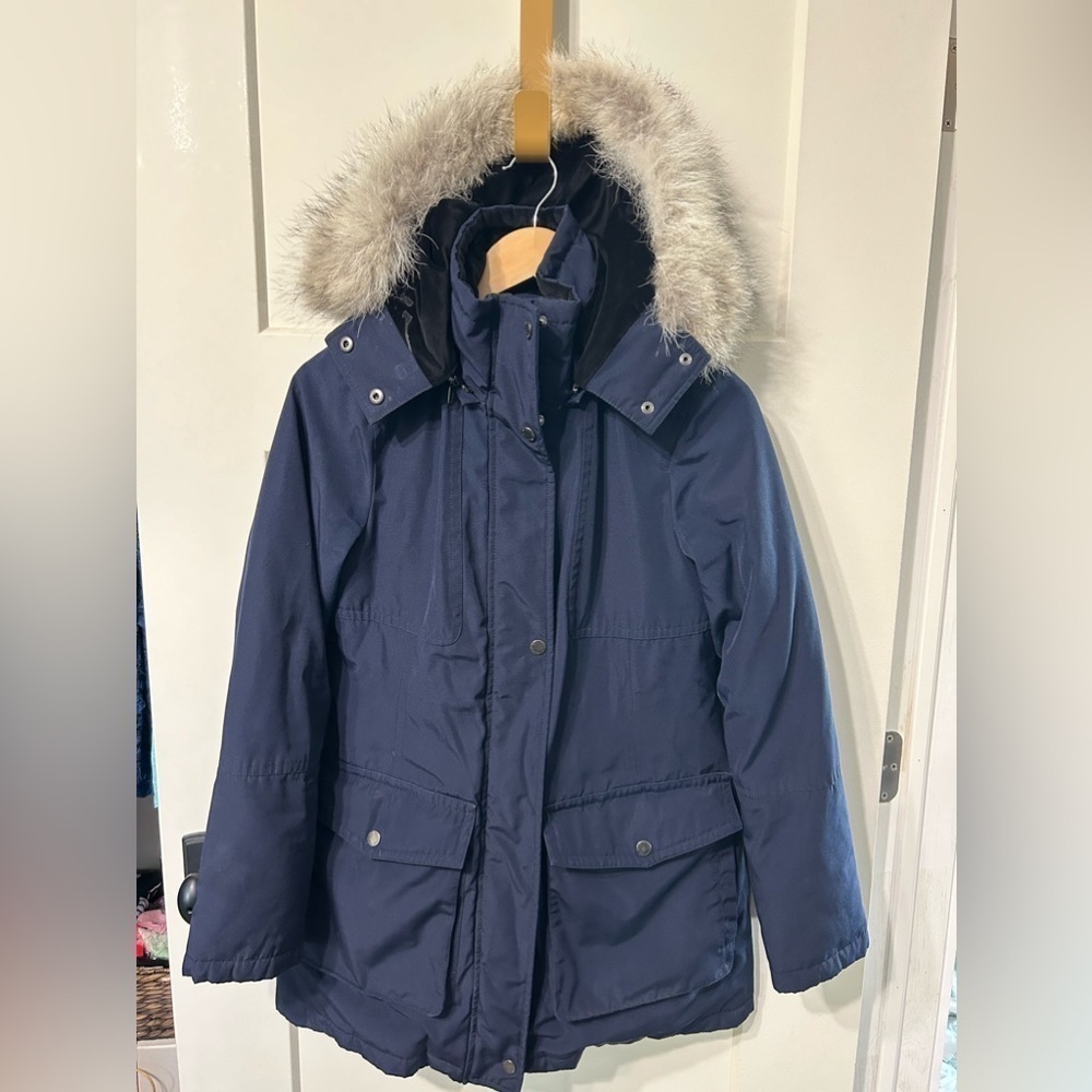 Pendleton Fur Trim Down Parka Jacket Navy blue and ivory/ tan hood